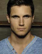 Robbie Amell